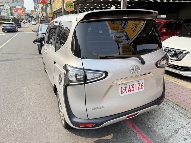 TOYOTA豐田 SIENTA  第3張相片