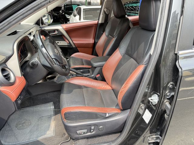 TOYOTA豐田 RAV4  第7張相片