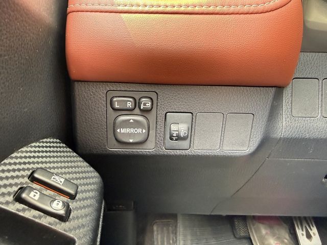 TOYOTA豐田 RAV4  第13張相片