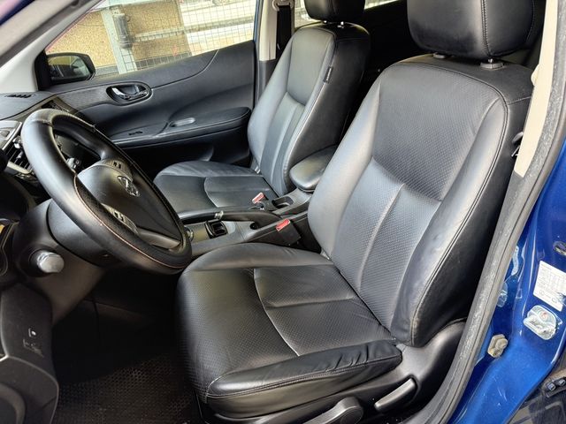 NISSAN日產 TIIDA  第6張相片