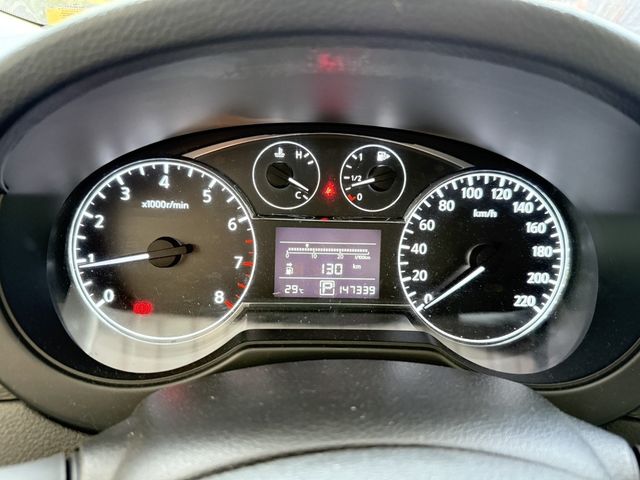 NISSAN日產 TIIDA  第10張相片