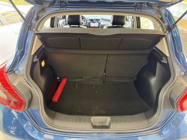 NISSAN日產 TIIDA  第13張相片