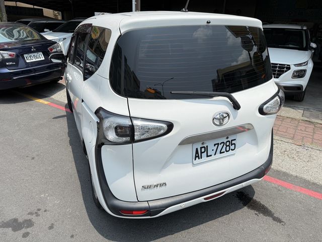 TOYOTA豐田 SIENTA  第2張相片