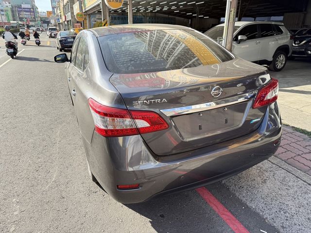 NISSAN日產 SENTRA  第3張相片