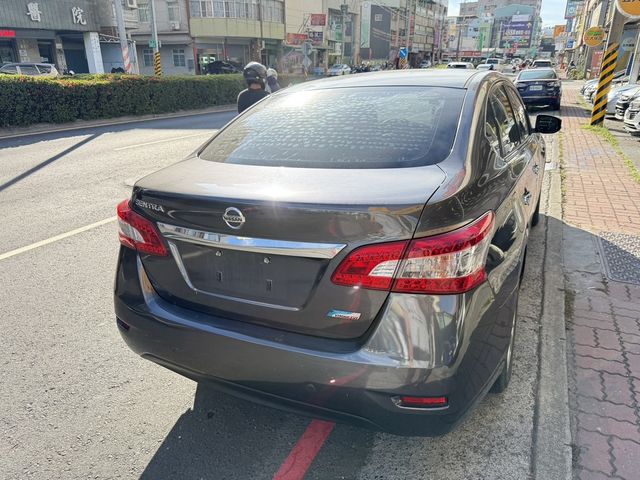 NISSAN日產 SENTRA  第4張相片