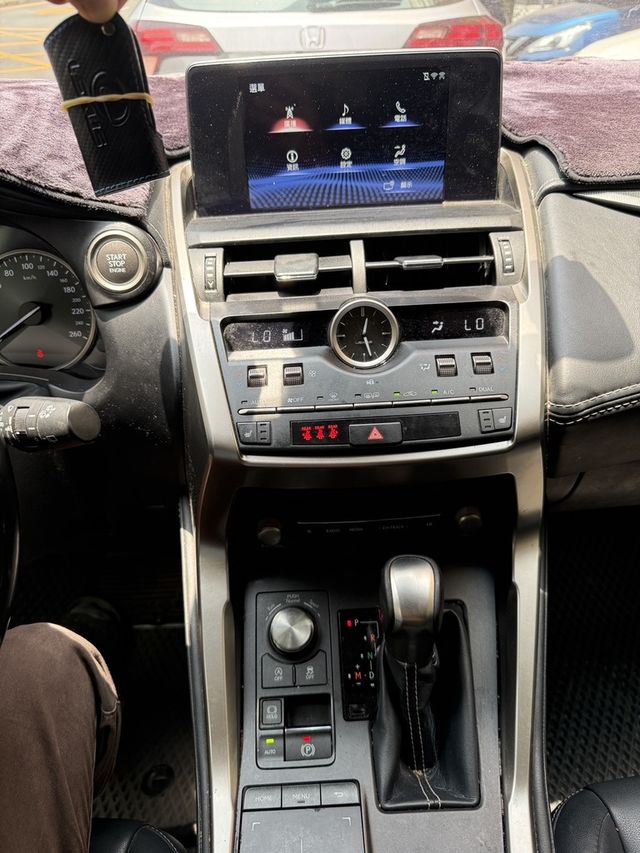LEXUS凌志 NX200  第6張相片