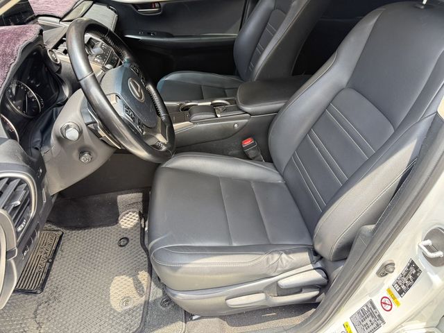 LEXUS凌志 NX200  第7張相片