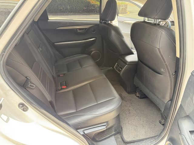 LEXUS凌志 NX200  第13張相片