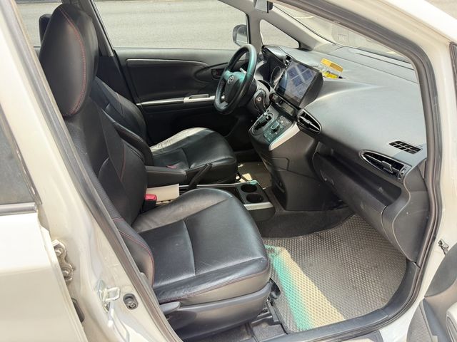 TOYOTA豐田 WISH  第14張相片