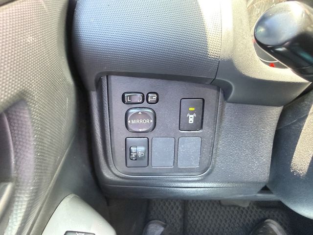 TOYOTA豐田 WISH  第12張相片