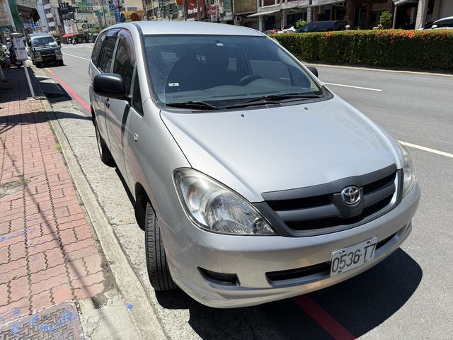 TOYOTA豐田 INNOVA  第5張相片