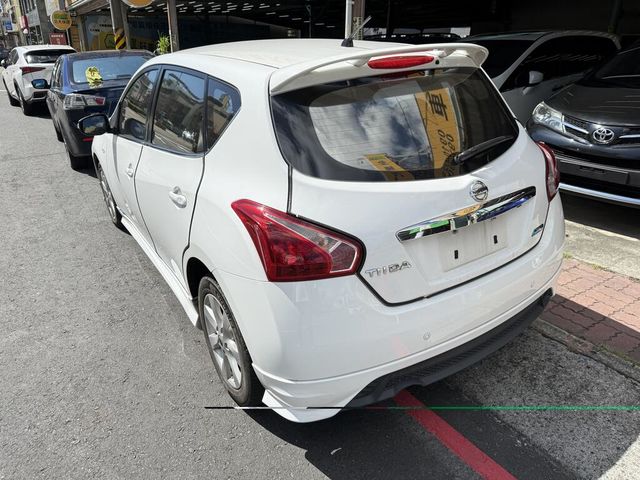 NISSAN日產 TIIDA  第3張相片