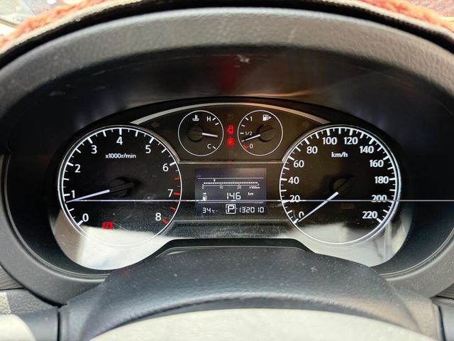 NISSAN日產 TIIDA  第10張相片