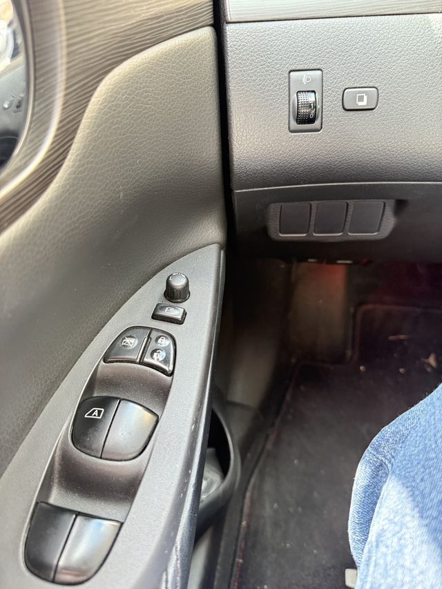 NISSAN日產 TIIDA  第13張相片