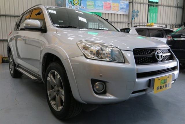 TOYOTA豐田 RAV4  第3張相片