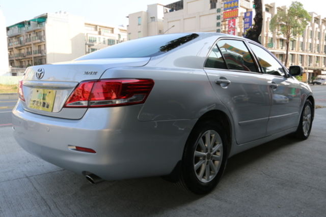 TOYOTA豐田 CAMRY  第2張相片