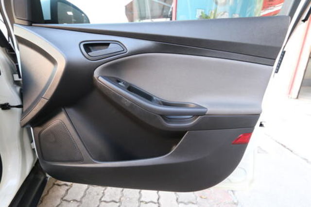 FORD福特 FOCUS  第17張相片
