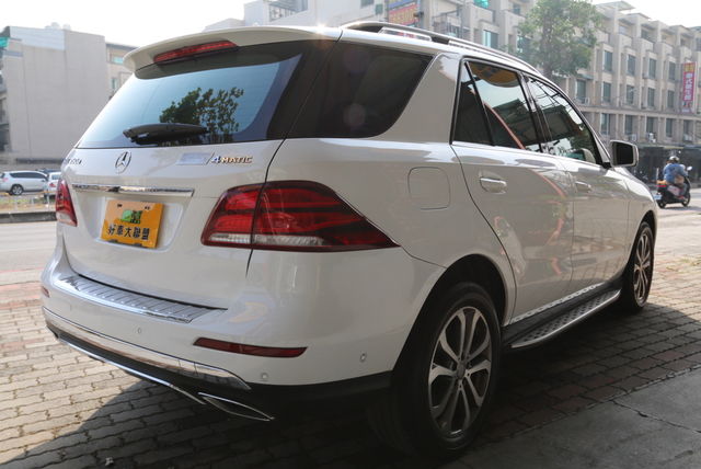 M-BENZ賓士 GLE350D  第2張相片