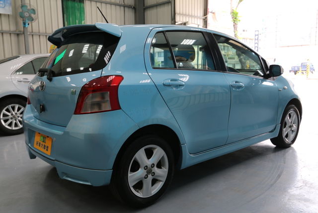 TOYOTA豐田 YARIS  第2張相片