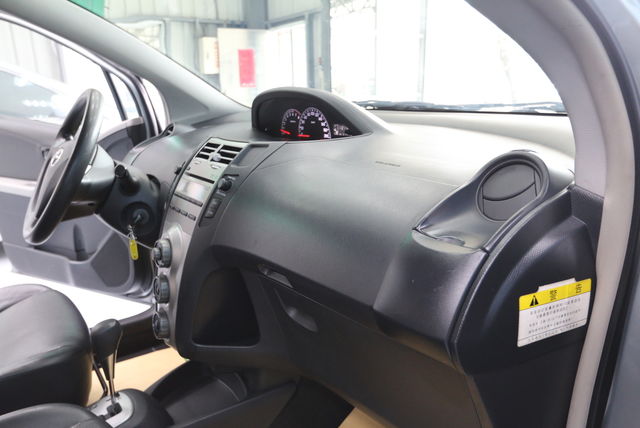 TOYOTA豐田 YARIS  第12張相片