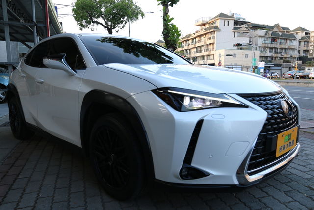 LEXUS凌志 UX200  第7張相片