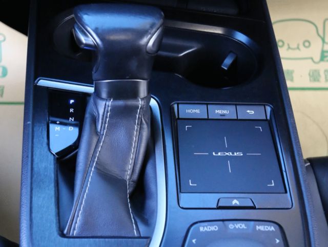 LEXUS凌志 UX200  第16張相片