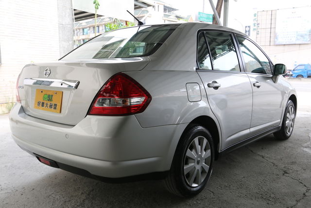 NISSAN日產 TIIDA  第2張相片
