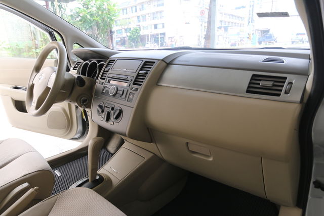 NISSAN日產 TIIDA  第12張相片