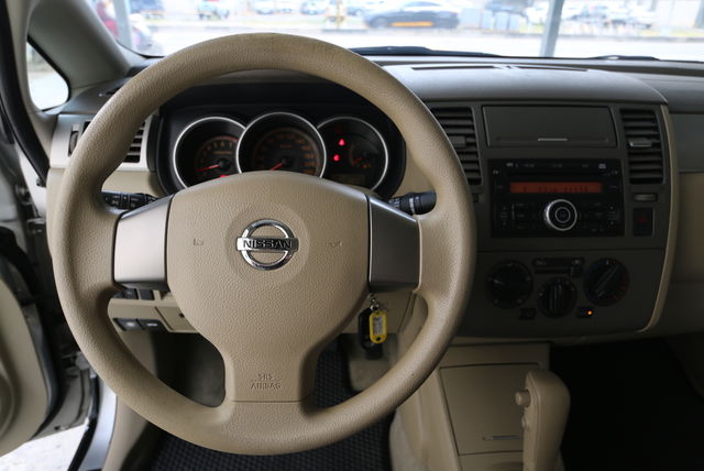 NISSAN日產 TIIDA  第13張相片