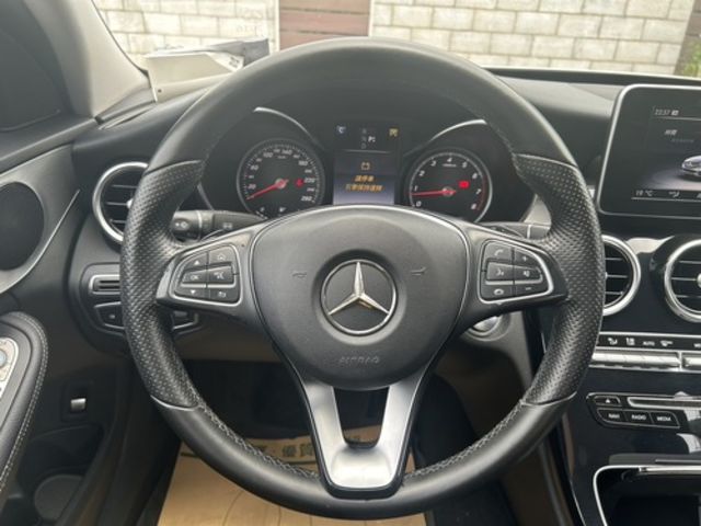 M-BENZ賓士 C180  第7張相片