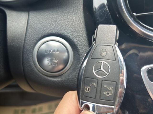 M-BENZ賓士 C180  第9張相片