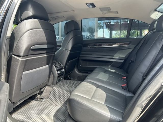 BMW寶馬 740LI  第11張相片