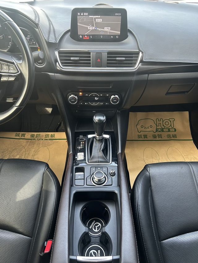 MAZDA馬自達 MAZDA 3  第8張相片