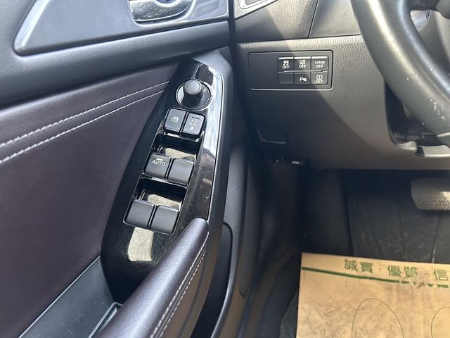 MAZDA馬自達 MAZDA 3  第10張相片
