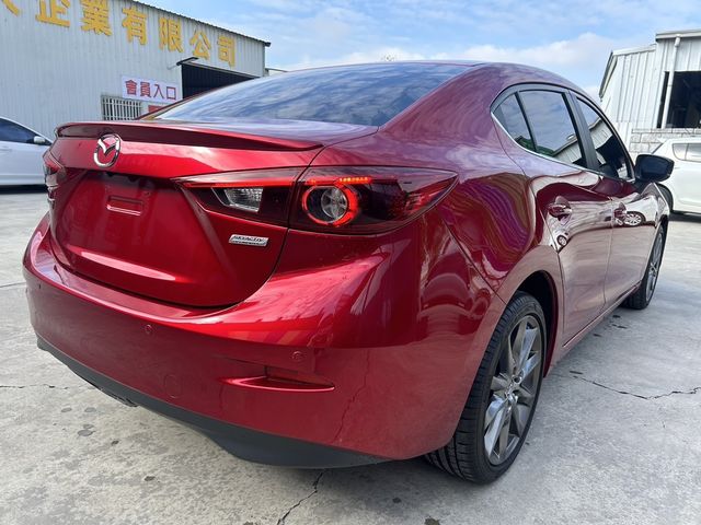 MAZDA馬自達 MAZDA 3  第15張相片
