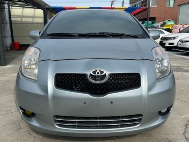 TOYOTA豐田 YARIS  第2張相片