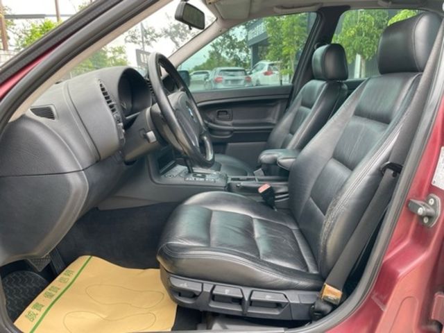 BMW寶馬 318I  第5張相片