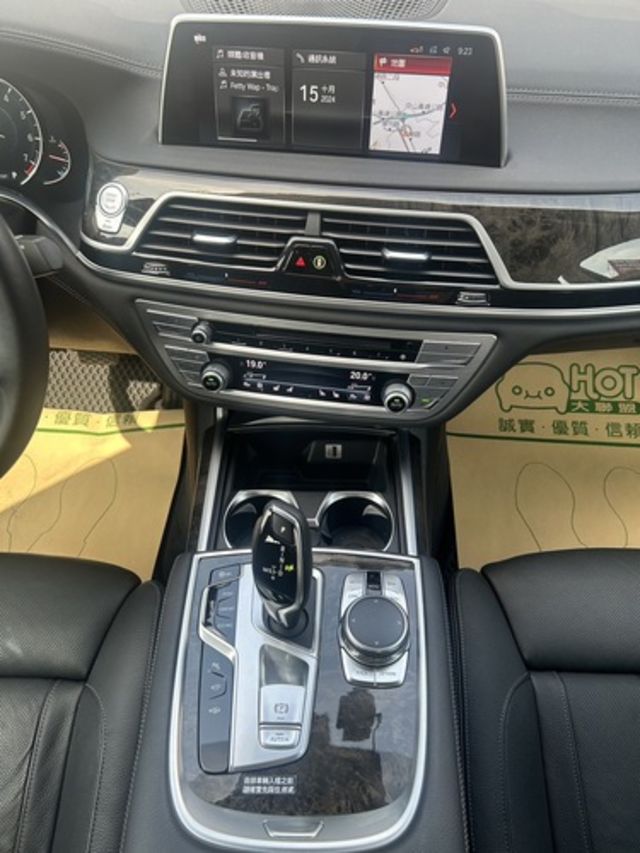 BMW寶馬 740LI  第7張相片