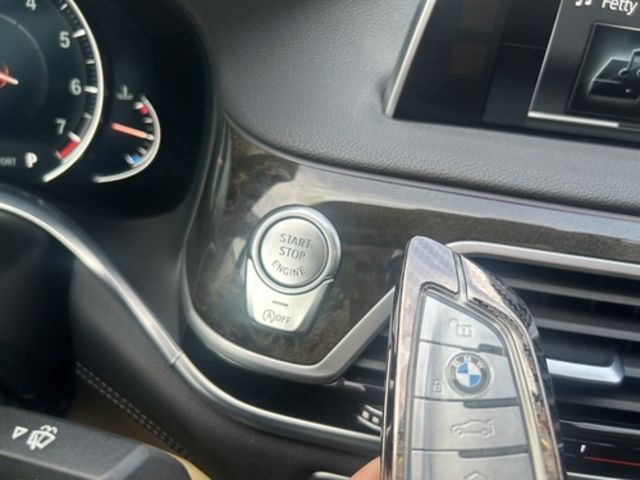 BMW寶馬 740LI  第9張相片