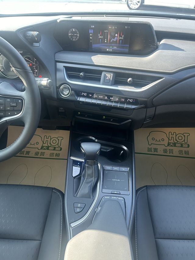 LEXUS凌志 UX200  第8張相片