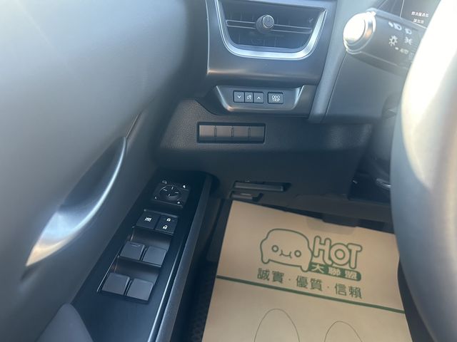 LEXUS凌志 UX200  第10張相片