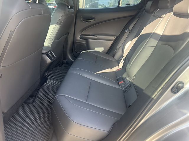 LEXUS凌志 UX200  第11張相片
