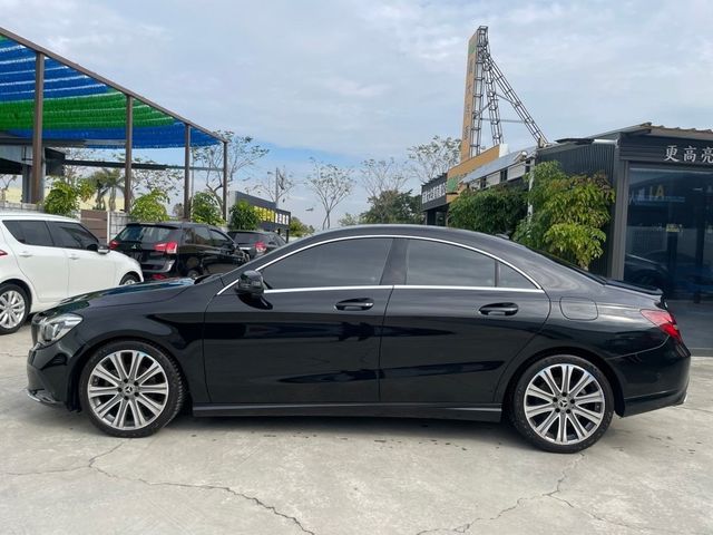 M-BENZ賓士 CLA200  第4張相片