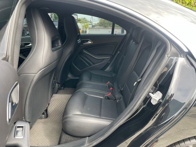 M-BENZ賓士 CLA200  第10張相片