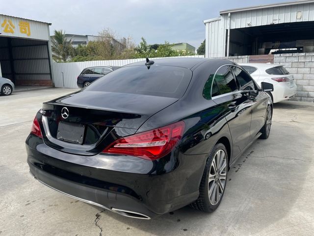 M-BENZ賓士 CLA200  第11張相片
