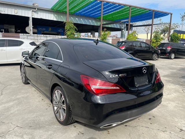 M-BENZ賓士 CLA200  第13張相片