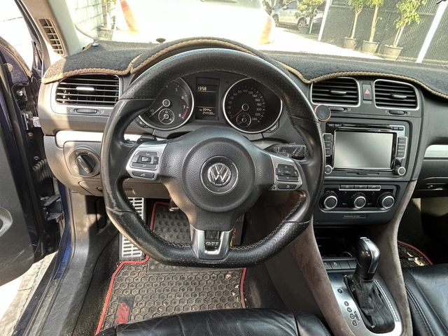 VOLKSWAGEN福斯 GOLF VARIANT  第5張相片