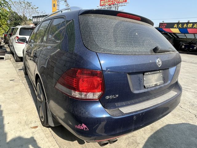 VOLKSWAGEN福斯 GOLF VARIANT  第7張相片