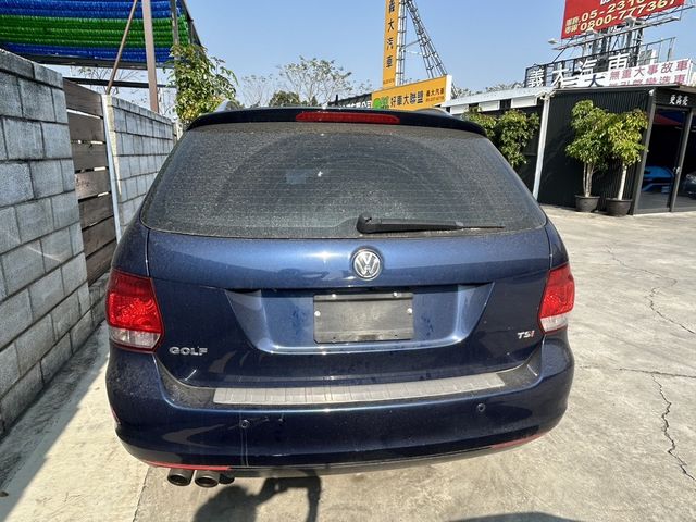 VOLKSWAGEN福斯 GOLF VARIANT  第8張相片