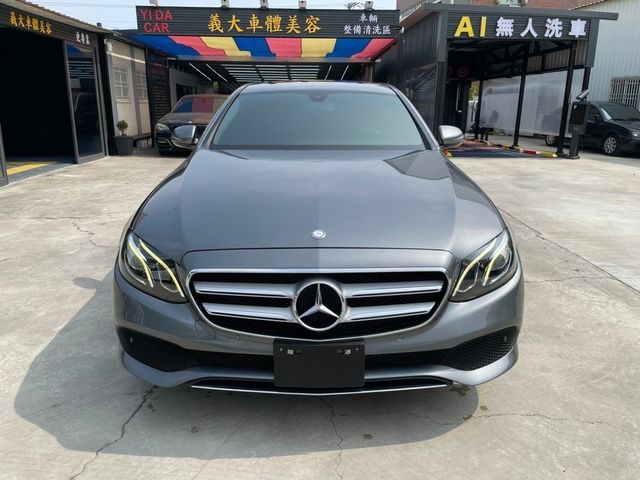 M-BENZ賓士 E200  第2張相片